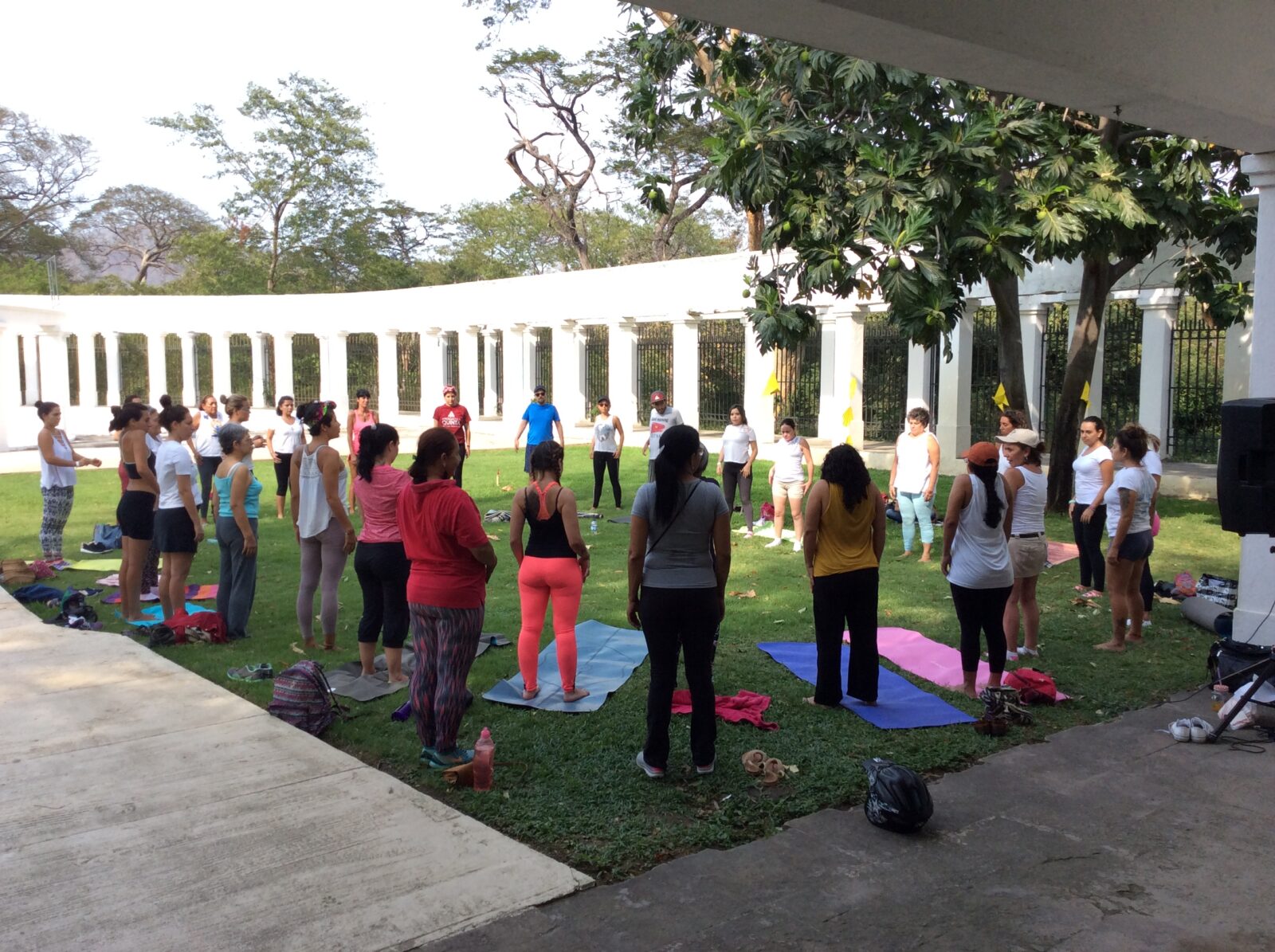 Martha Lucía Ramírez en una actividad de Plenitud y Armonía